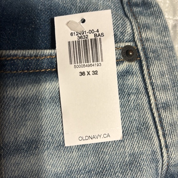 NWT-Old Navy Men's Bootcut Built-in Flex Light Blue Jeans - Picture 3 of 3